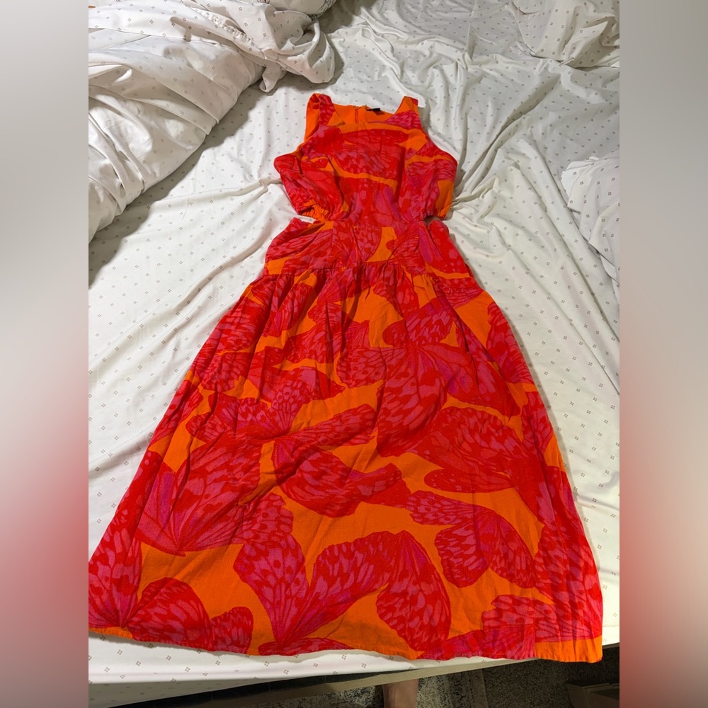 Scoop  High-Low Floral Midi Dress in Red & Orange